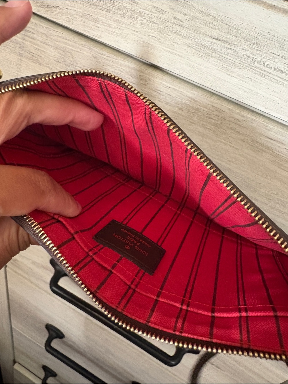 Damier LV Wristlet - Picture 6 of 8